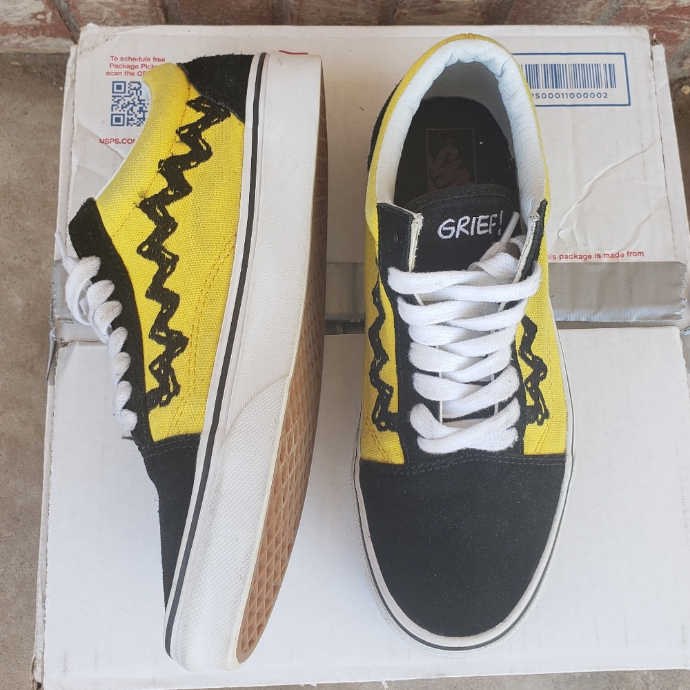 Peanuts Charlie brown snoopy vans shoes size 8